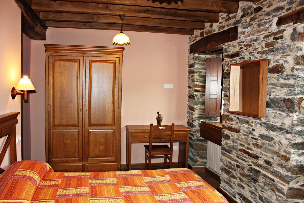 Apartamentos El Llago Boal Buitenkant foto