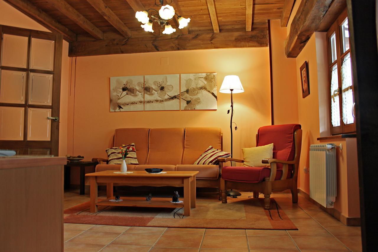 Apartamentos El Llago Boal Buitenkant foto
