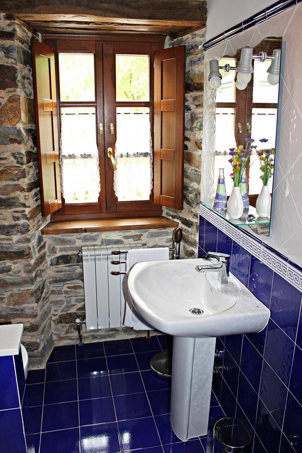 Apartamentos El Llago Boal Buitenkant foto