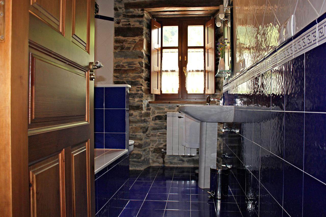 Apartamentos El Llago Boal Buitenkant foto
