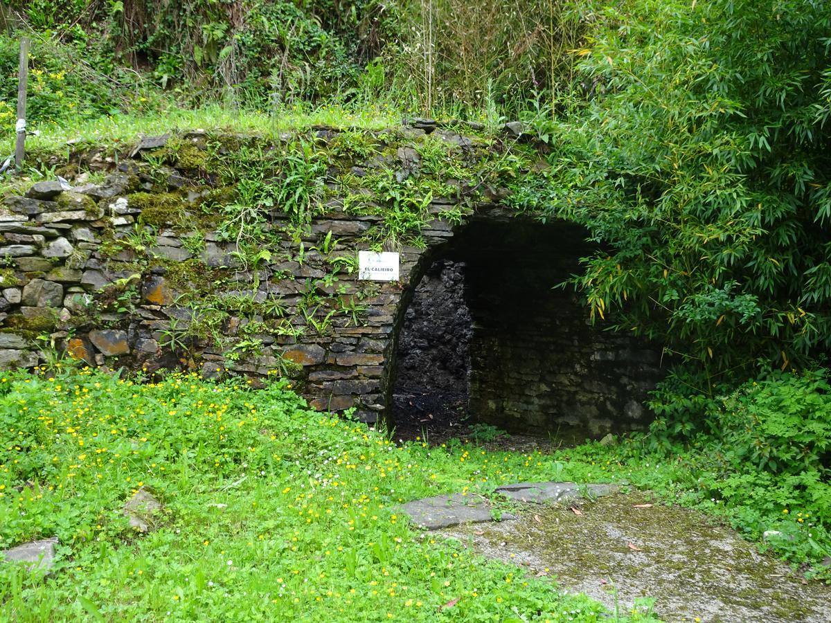 Apartamentos El Llago Boal Buitenkant foto